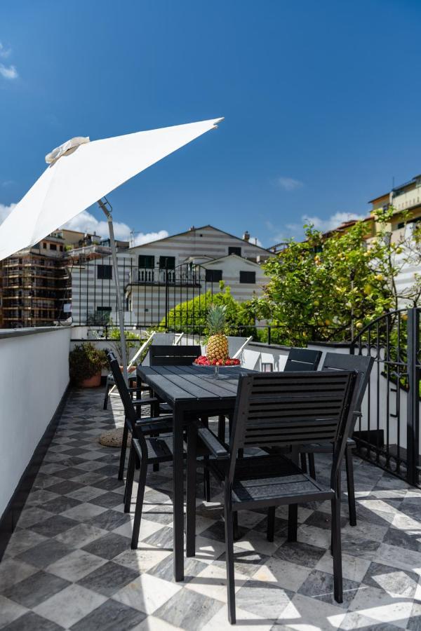 Casa Garibalda - Seafronf Apartment Rapallo Exterior photo